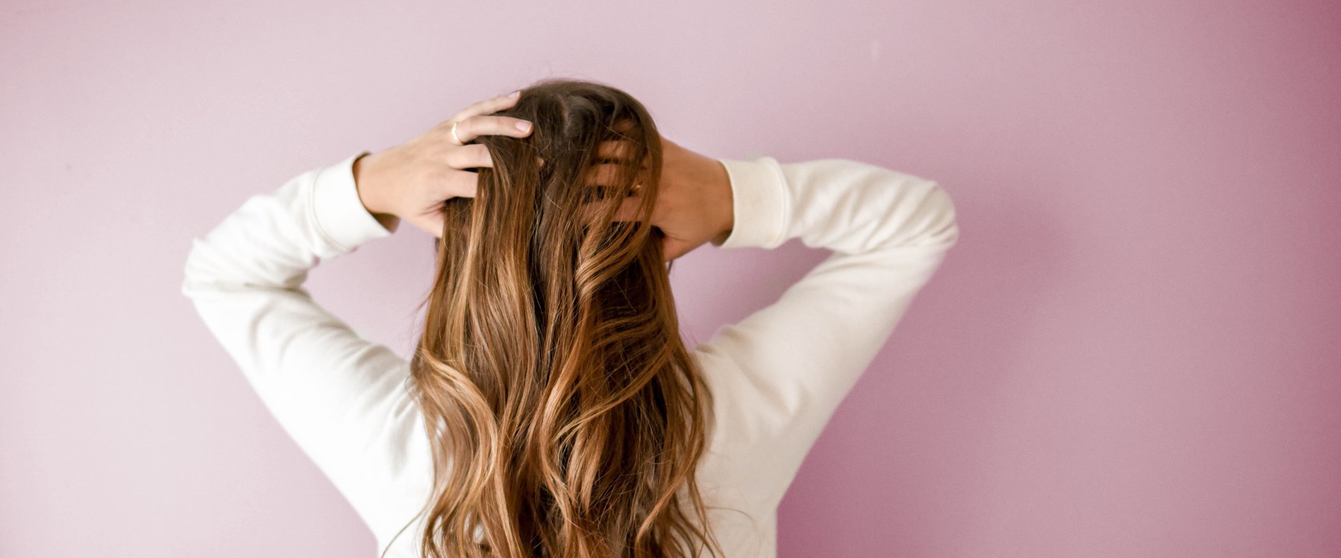 Pregnancy and Postpartum Hair Loss: Understanding Hormonal Changes